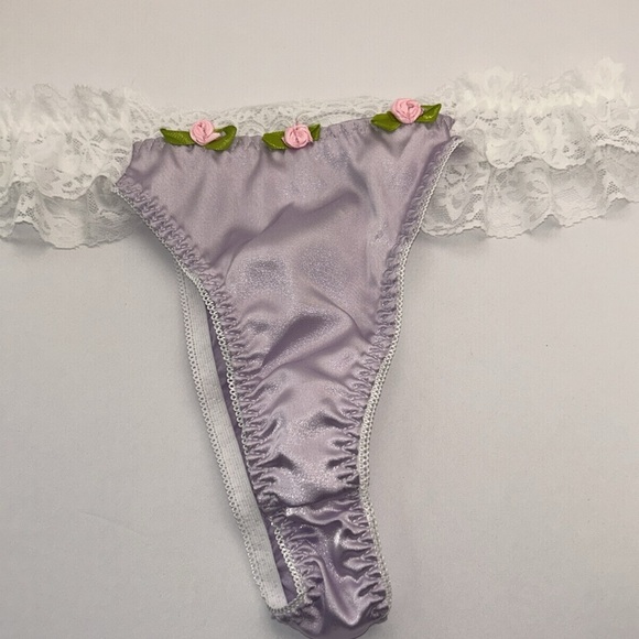 Coquette Girlie Lavender Silky‎ Satin Lace & Rosettes Feminine Thong Panties NWT - Picture 10 of 12